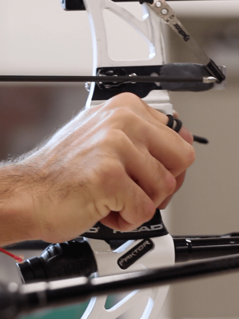 recurve grip position example