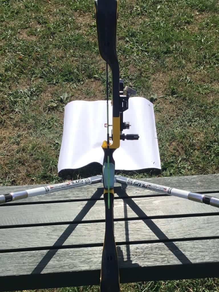 Sight alignment for a recurve bow